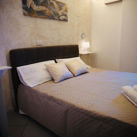 Holiday House Plebiscito Катания Экстерьер фото